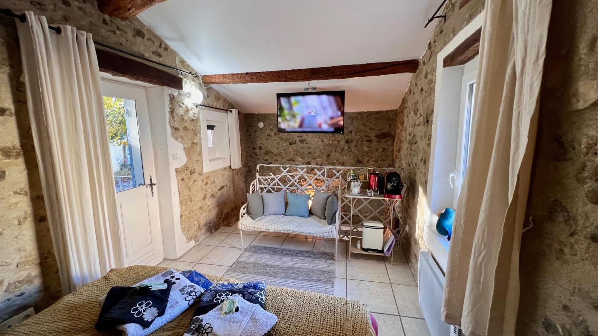 Chambre D'Hotes Lou Pataclet Charols Luaran gambar